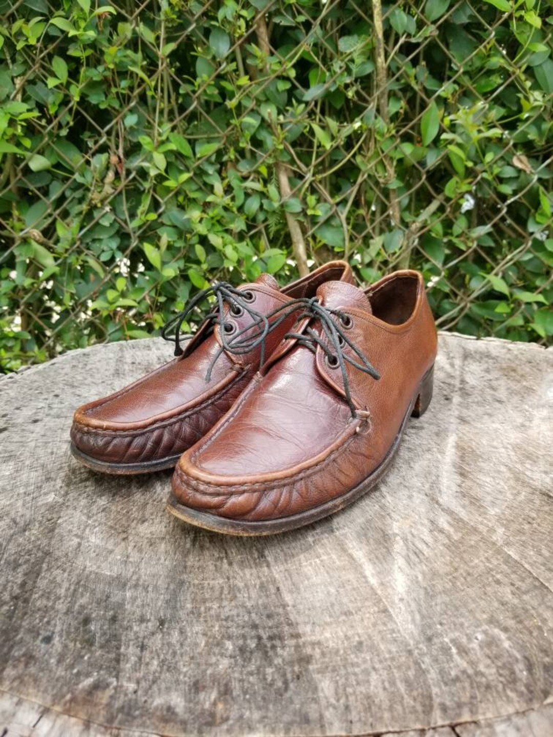 Sz. 7 Vintage Tie up Shoes/genuine Leather Slip on Shoes 1980s
