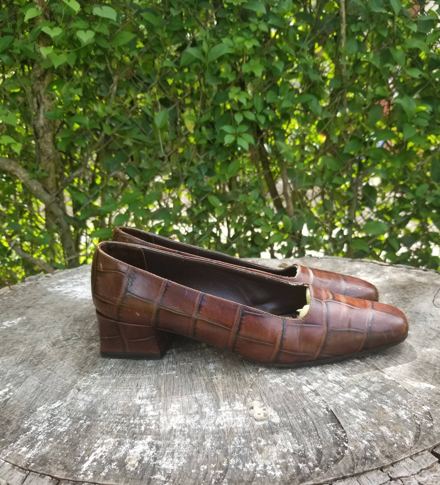 Sz 8 Vintage Pumps/ Genuine Leather Croc Print Pumps/ 1980s Sz 8 Vintage Pumps/ Genuine Leather Croc Print Pumps/ 1980s
