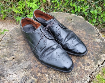 VTG Allen Edmonds 9157 Macneil Brown Pebbled Leather Wingtip