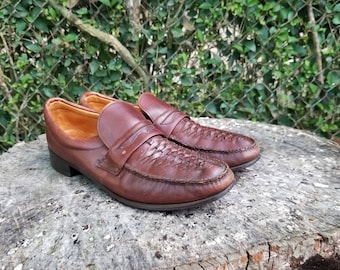 Zapatos de vestir Stuart McGuire vintage, talla 8.5, de piel trenzada marrón.