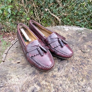 Men Vintage Burgundy Tassel Loafers By Bass Size 8.5D/Men Designer Shoes/Men Dress Shoes