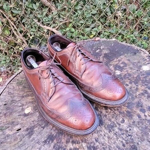 9 EEE Vintage 60s Florsheim Imperial Kenmoor Wingtip 30047 Brown Made in U.S.A