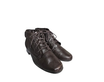 Vintage 90s Cuffed Brown Leather Tie Up Ankle Booties Size 7