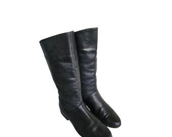 Botas holgadas de cuero negro estilo vintage de los años 80 / Media pantorrilla Talla 8 W