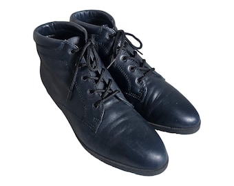 Vintage Blue Leather Lace up Ankle Booties by Danexx Size 6.5