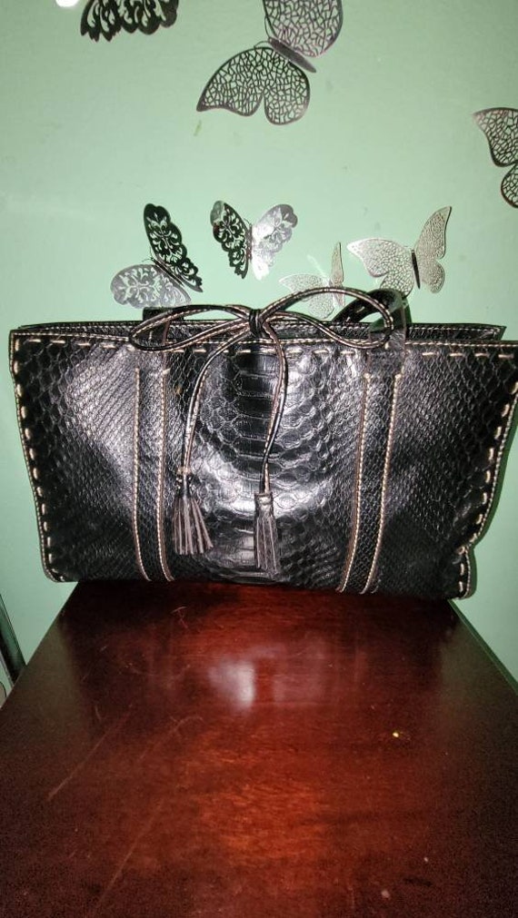 Vintage Women Black Leather Snakeskin Embodsed Han