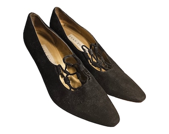 Zapatos de tacón Evan Picone para mujer, talla 10 M, de ante negro con detalles de cordón trenzado.