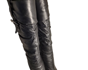 Charles David Valentina Stiefel Größe 5.5 / Italienische Stiefel Mitte der Wade Seitlicher Reißverschluss