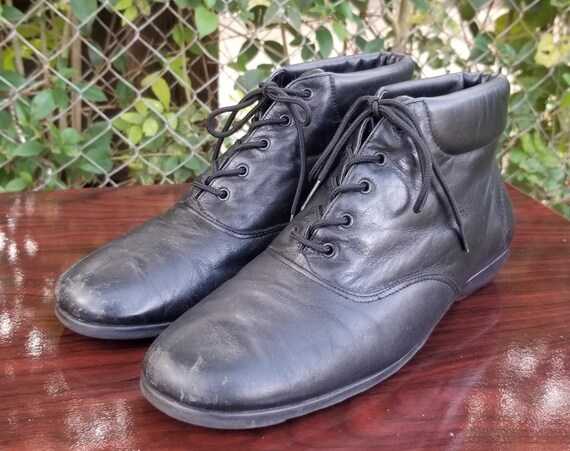 lace up granny ankle boots