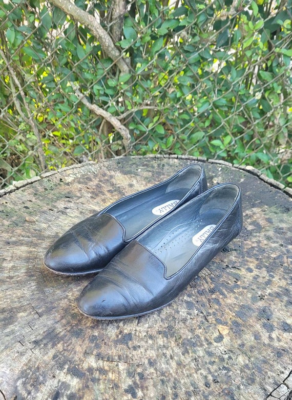 Women Vintage Black Flats By Bally Size 6.5/Women… - image 2