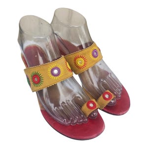 Vintage Leather Donald Pliner Ring Toe Sandals Size 6 /Boho City Girl Sandals