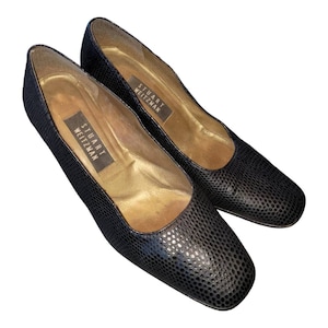 Stuart Weitzman Grayish Black Leather Snake Skin Embossed Heeled Pumps Shoes Size 9