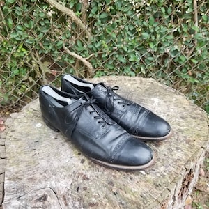 Vintage STACY ADAMS Cap Toe Leather Dress Shoes Sz 11 D