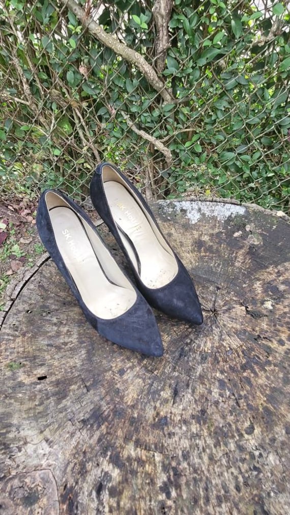 Vintage Women Suede Black Pumps By SK HoUse Size E