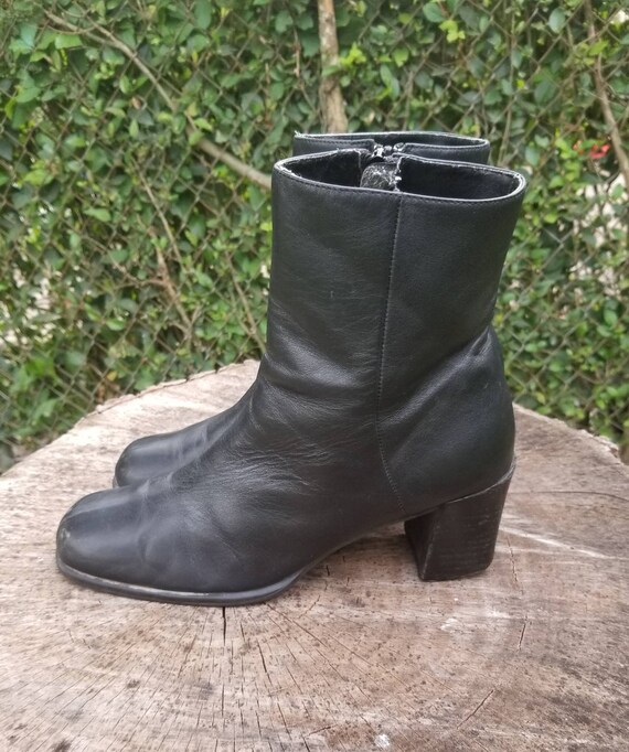 Sz. 8.5 Vintage Ankle Boots /Genuine Leathe Zipper