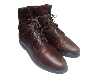 Vintage Size 9M G.H Bass Lace-up Booties/genuine Leather  display picture 1