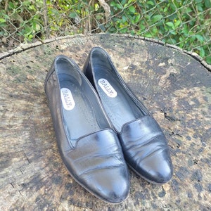 Women Vintage Black Flats By Bally Size 6.5/Women Casual Shoes/Women Designer Shoes
