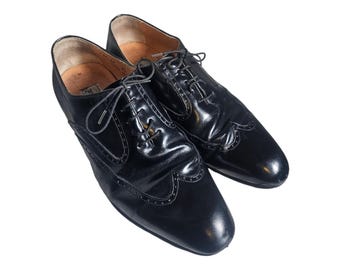Vintage Wingtip Oxfords by Playboy Men's Leather Dress Shoes Size 8.5M