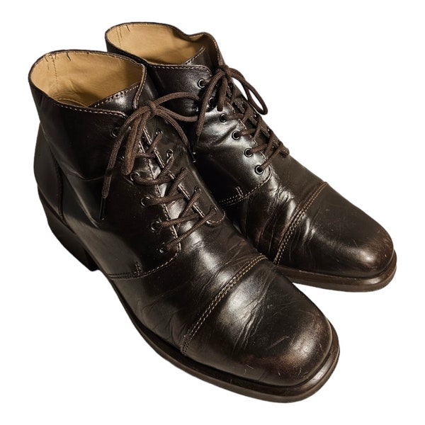 Lace Up Ankle Boots in Backside Print - 2985250