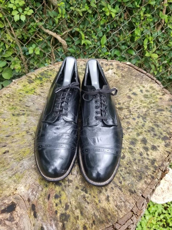 Zapatos de vestir con casquillo hotsell