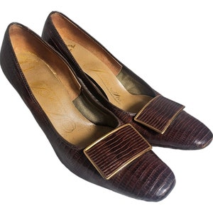 Vintage 1960s Mod Pilgrim Heels // Brown Alligator Lizard Slip On Buckle Pumps Sak Fifth Size 6 image 1