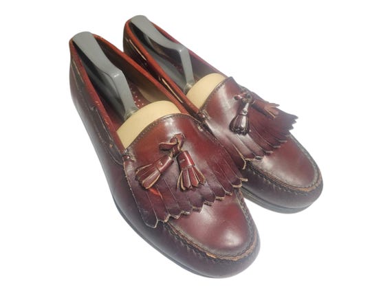 G.H. Bass WEEJUNS Men display picture 1