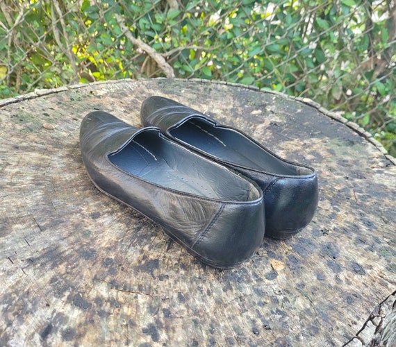 Women Vintage Black Flats By Bally Size 6.5/Women… - image 5