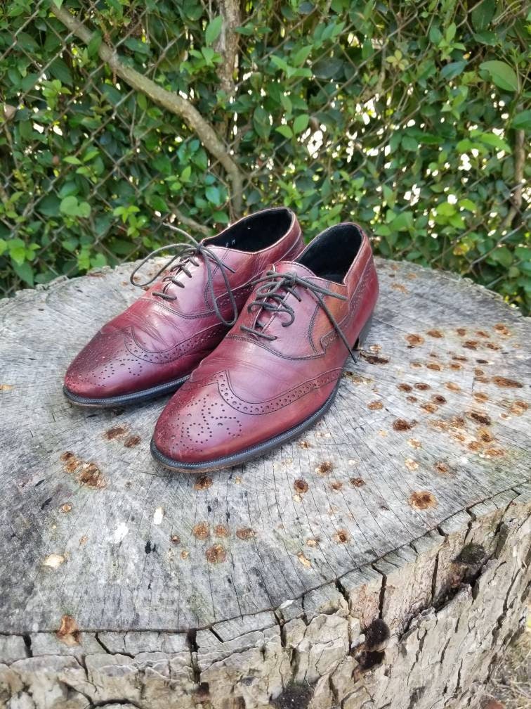 Sz 8 Vintage Johnston and Murphy Leather Oxford Wingtip  display picture 1