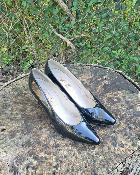 black patent leather pumps size 11