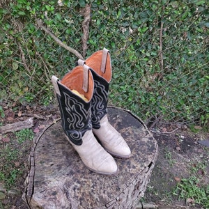 Vintage Men Leather Cowboy Boots By Impearial size 9D/Men Go Western Style Boots/ Men Rodeo Boots