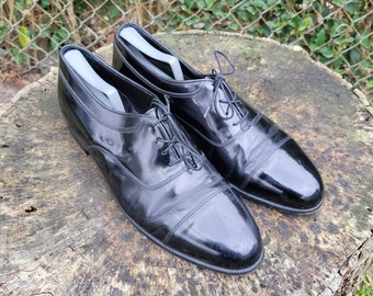 Vintage Johnston & Murphy Black Leather Cap Toe Dress Shoes - Size 12M