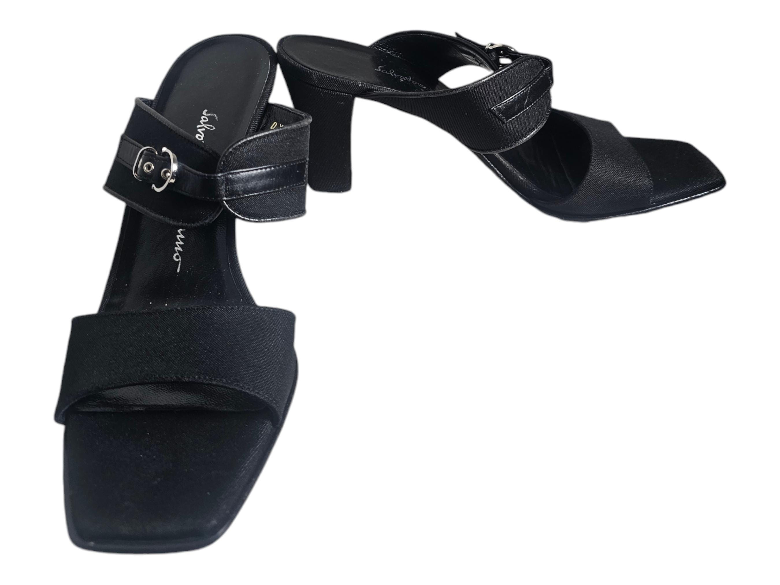 【関税&送料込】Salvatore Ferragamo Black Satin Sandals Salvatore Ferragamo Black Satin Embellished Heel Ankle Strap