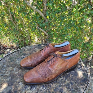 Men Vintage Leather Woven Detail Dress Shoes By Johnston and Murphy Size 9.5M/Men Designer Shoes/ Men Slip On Shoes image 2