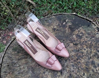 Women Vintage Leather Light Purple Slingback Sandals By Bally of Switzerland Size 6S/Women Designer Shoes/ Women Leather Shoes