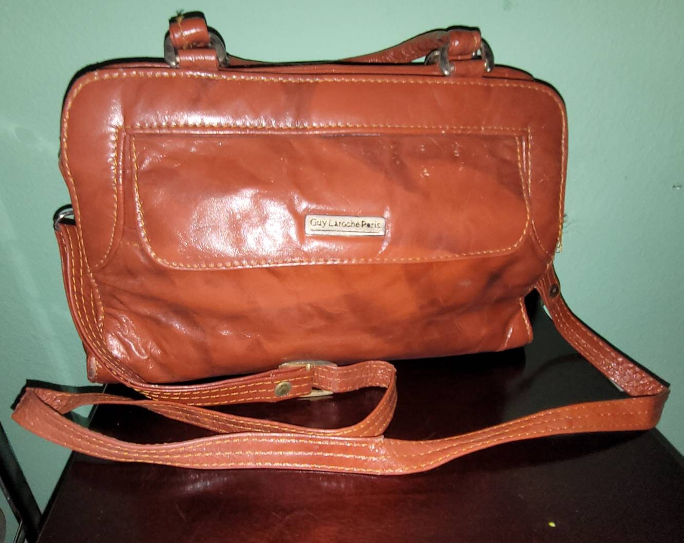 Leather handbag Guy Laroche Brown in Leather - 21239803