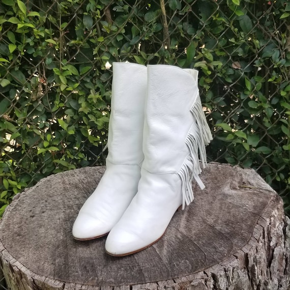 white fringe cowboy boots