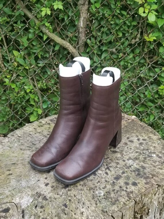 US8.5 Vintage 90s Green Suede Leather Elegant Ankle Boots for Women size EU39 UK6.5 US8.5