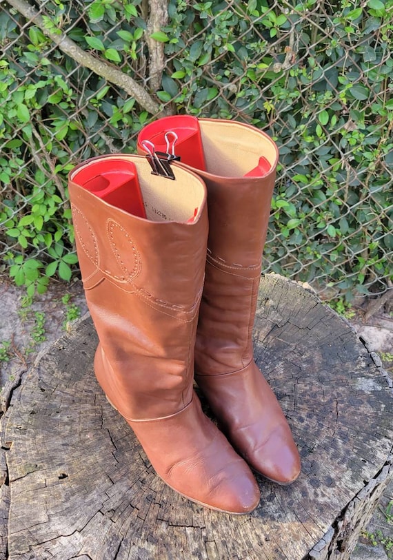 Bottes d'équitation vintage/cuir véritable hautes bottes à enfiler taille  9,5 par Dandra -  France