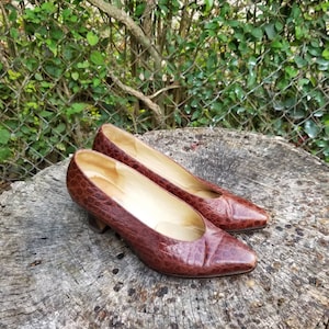 Vintage Alamlfi Rangoni Vintage Leather Crocodile Pumps Alligator Heels Mod Mid Century Shoes 6.5