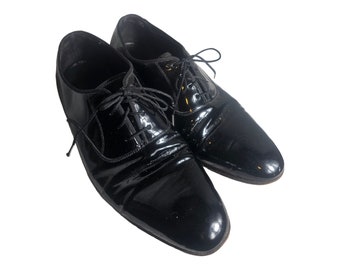 Thorogood Glossy Black Leather Oxfords. Size 8 Thorogood Women main image 3
