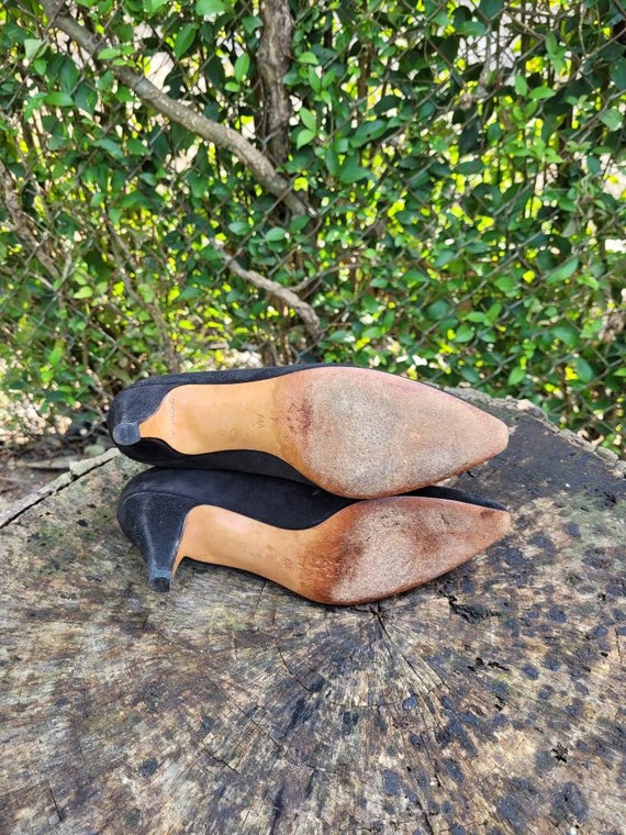 Vintage Women Suede Black Pumps by 
