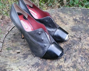 Vintage Women Black Leather Slip On High Heel Shoes By Maxstudio Size 7M/Women Leather Shoes/ Women Designer Shoes