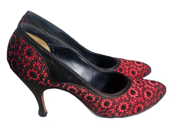 MARTINIQUE Custom Made Red and Black Fabric Pumps… - image 2
