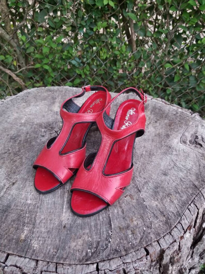 Size 7 Vintage Slingback SandalsGenuine Leather1990sHigh Heels Vittorio