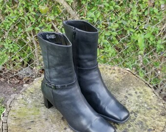 white mountain boots uk