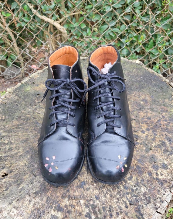 Size 8 M Bohemian Lace Up Combat Boots/Boho City … - image 2