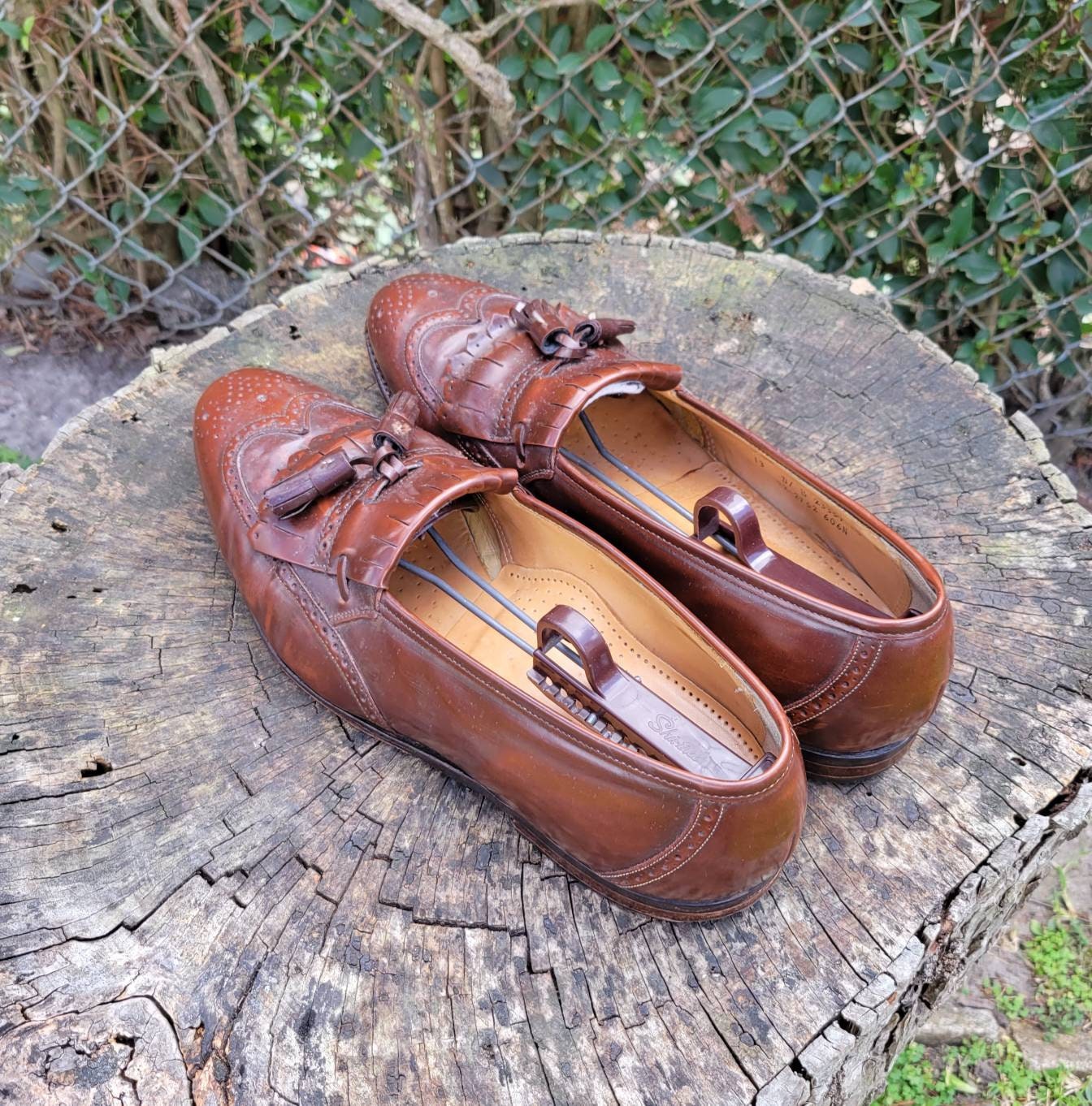 Johnston & Murphy Optima vintage Cordovan leather tassel loafer made in USA 10 D Vintage Johnston Murphy Optima Loafer Size 10 D/B Leather  main image 4