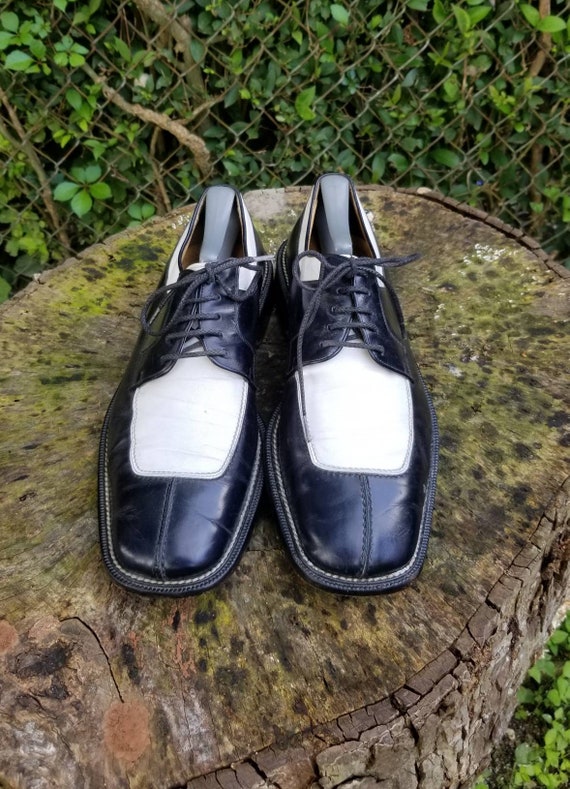 Magnanni Lace up Two Tone Leather 9.5M Oxford display picture 3
