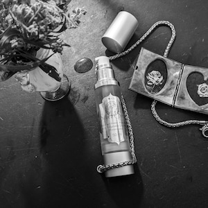 Silver Serum-Hyaluronic Acid & Retinol Formula