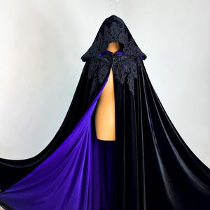 Medieval Style Black Hooded Cloak for Halloween Magic and Mystery